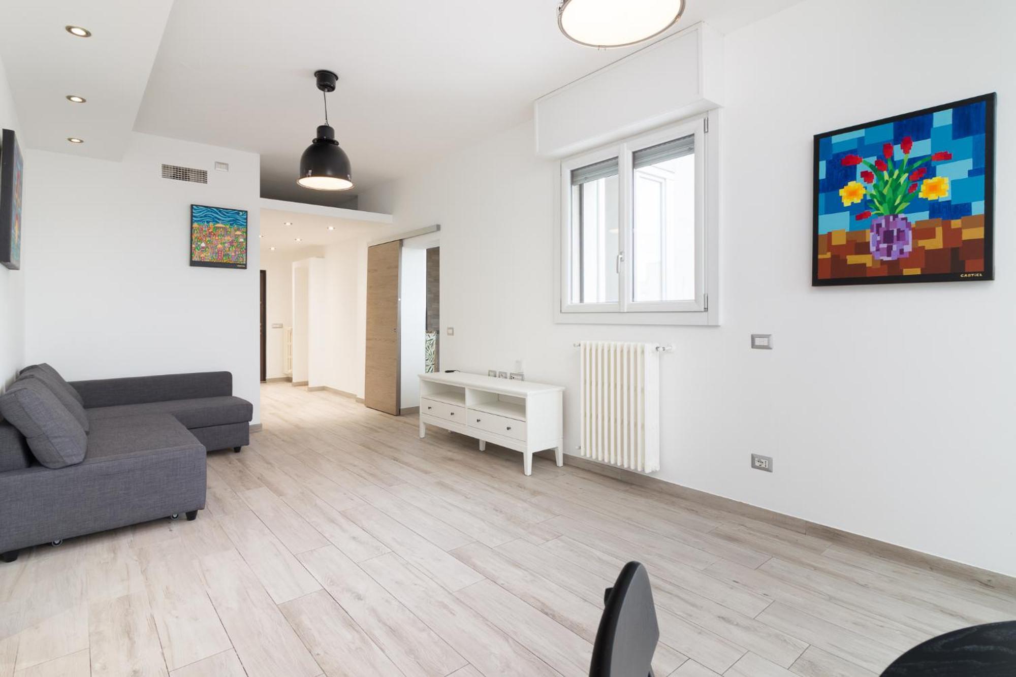 Nuovissimo Attico 17esimo Piano, 10 Posti Letto Appartamento *
